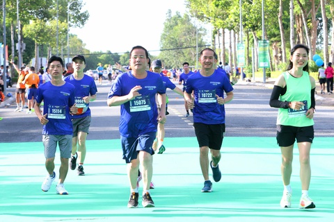 marathon - Ảnh 1.