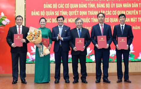 Quảng Ngãi hoàn tất bổ nhiệm trưởng ban Đảng và giám đốc các sở - Ảnh 1.