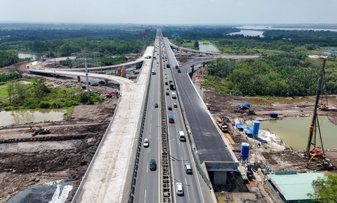 Làm đường tạm 200m kết nối cầu Nhơn Trạch với cao tốc TP.HCM - Long Thành từ ngày 19-8 - Ảnh 1.