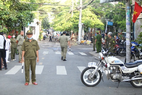 cháy cư xá - Ảnh 1.