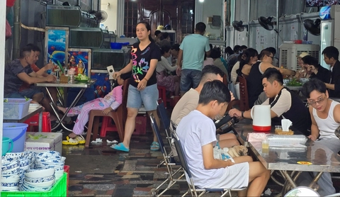 Hủ tiếu hải sản - Ảnh 4.