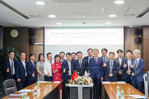 Một giờ học cùng 'trái tim' nhà máy điện hạt nhân ở Trường đại học Điện lực - Ảnh 2. đại học điện lực - Ảnh 2.