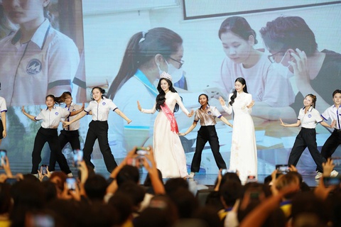Hà Trúc Linh - Ảnh 2.