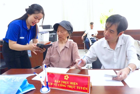 dịch vụ công - Ảnh 1.
