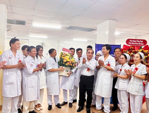 Thành lập khoa chuyên trị đột quỵ đầu tiên ở Khánh Hòa - Ảnh 1. Số người đột quỵ tăng và trẻ hóa, bệnh viện ở Khánh Hòa lập chuyên khoa điều trị - Ảnh 1.