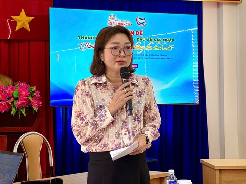 Du lịch TP.HCM hỗ trợ hướng dẫn viên phát triển nghề nghiệp trong bối cảnh mới - Ảnh 1.