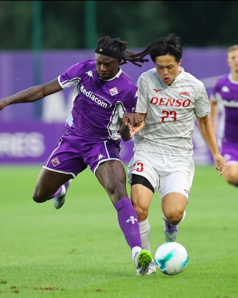 Đội bóng sinh viên Nhật Bản gây chấn động châu Âu - Tuổi Trẻ Online