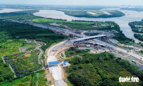 Thủ tướng Phạm Minh Chính chỉ đạo tăng tốc hoàn thiện cầu Nhơn Trạch, kết nối trục chiến lược - Ảnh 8.