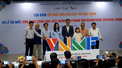 GS Ngô Bảo Châu: Mở sân chơi toán học để nhiều học sinh tiếp cận dễ dàng hơn - Ảnh 2. Ra mắt Sân chơi toán học Việt Nam VNMF - Ảnh 2.