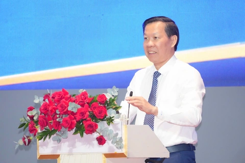 trung tâm tài chính - Ảnh 2.