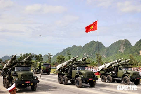Tận mắt thấy khí tài quân sự hiện đại nhất 80 năm qua tại Trung tâm Huấn luyện quốc gia - Ảnh 8. quốc khánh - Ảnh 14.