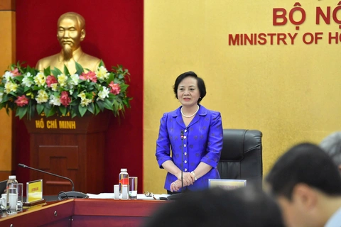 Bộ trưởng Phạm Thị Thanh Trà nói việc chưa có tiền lệ: Chọn 34 cán bộ về hỗ trợ địa phương - Ảnh 1.