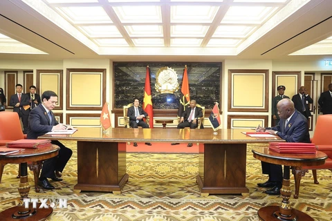 Angola - Ảnh 3.