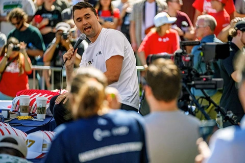 Hy hữu vụ việc đang ở tận Canada bị nhận dạng nhầm là nghi phạm ám sát ông Charlie Kirk ở Mỹ - Tuổi Trẻ Online