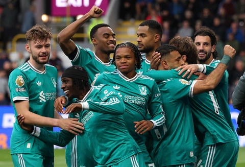 Salah ghi bàn phút cuối, Liverpool tiếp tục thắng ở Premier League - Tuổi  Trẻ Online