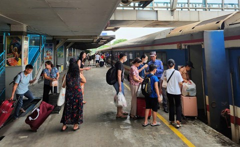 Vé tàu Tết Long Khánh Tam Kỳ
