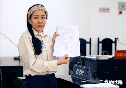 YouTuber Đinh Lan bị phạt 1 năm 9 tháng tù vụ đăng clip về bà Phương Hằng -  Tuổi Trẻ Online