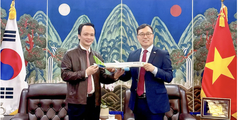 Ông Trịnh Văn Quyết gặp gỡ Đại sứ quán Hàn Quốc, tái xuất thương trường - Ảnh 1.