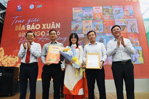 NSND Quốc Trượng và NSND Thanh Ngoan: Hai Ngôi Sao Sân Khấu Chèo Đầy Nghịch Cảnh và Tỏa Sáng