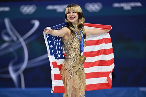 Thiên thần' gốc Trung giúp thể thao Mỹ giải cơn khát HCV suốt 24 năm - Tuổi  Trẻ Online