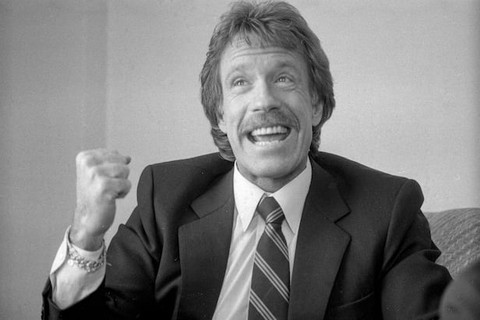 Huyền thoại võ thuật Chuck Norris qua đời - Tuổi Trẻ Online