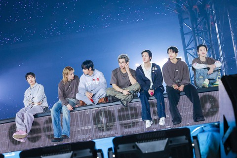 Kỷ lục của BTS vẫn chưa dừng lại, sánh ngang Taylor Swift, Bad Bunny - Tuổi  Trẻ Online