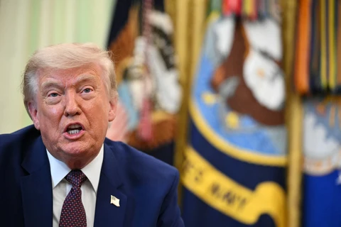 Ông Trump chỉ trích 4 nghị sĩ Cộng hòa 'tệ hại' vì bỏ phiếu buộc chấm dứt  chiến tranh với Iran - Tuổi Trẻ Online