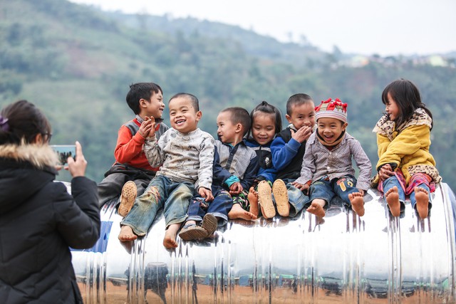 Những chuyến đi ngược về vùng bão lũ