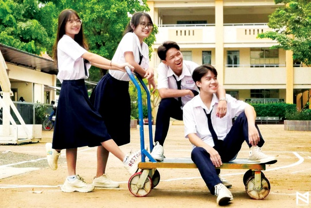 Lớp mình... chia phe - Ảnh 2.