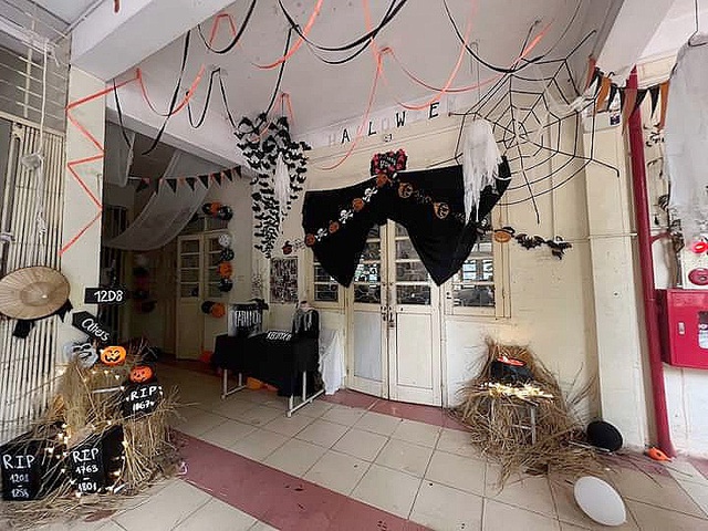 Đón Halloween tại lớp - Ảnh 3.