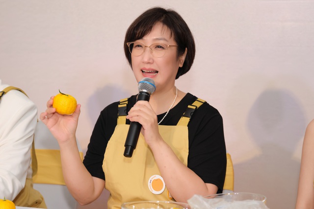 Food stylist phim Hàn bật mí nấu chè Hwachae hot trend- Ảnh 1.