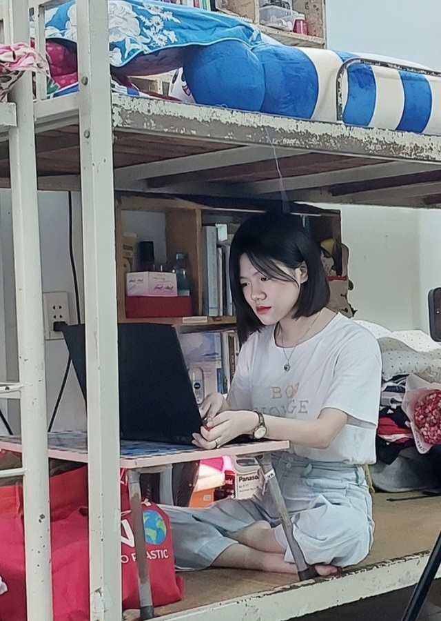 Gen Z khuyết tật vượt khó “rinh” hàng loạt giải thưởng và học bổng- Ảnh 2.
