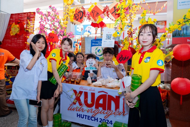 Hơn 2.500 sinh viên HUTECH chính thức ra quân chiến dịch Xuân tình nguyện 2024- Ảnh 3.