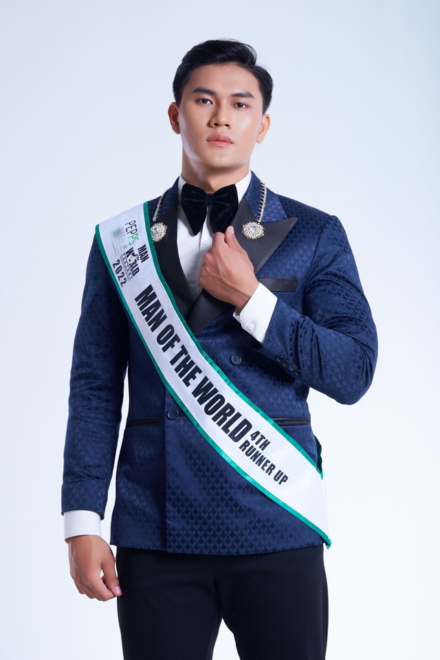 Á vương Nguyễn Hữu Anh: "Mỗi ngày tôi luôn nỗ lực trở thành phiên bản tốt hơn nữa" - Ảnh 1. Á vương Nguyễn Hữu Anh: "Mỗi ngày tôi luôn nỗ lực trở thành phiên bản tốt hơn nữa" - Ảnh 1.