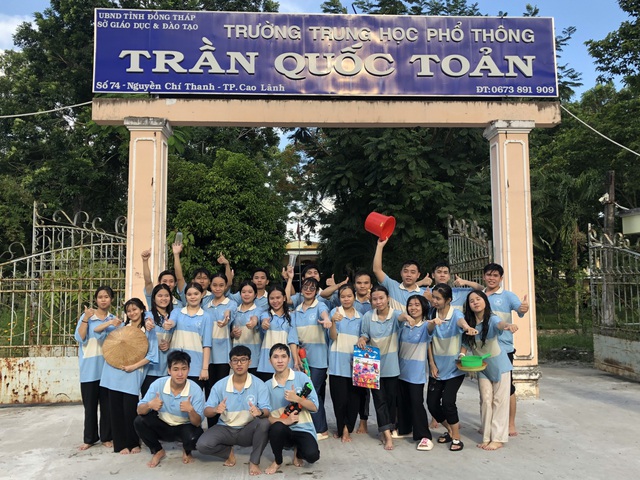 Buổi học cuối lớp 12: chỉ mong thời gian ngừng lại... - Ảnh 3.