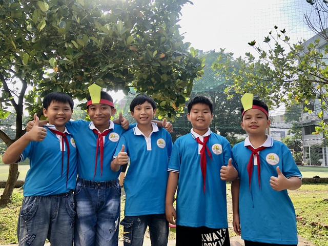 Bạn nhỏ hào hứng tranh tài tại giải bóng đá ở Trại hè Thanh Đa - Ảnh 1.