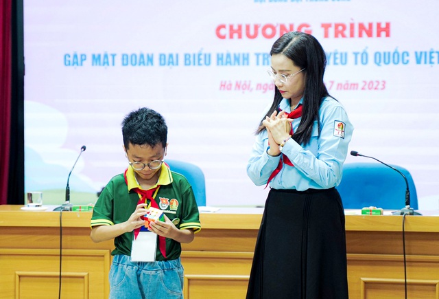 Cậu bạn mê Rubik - Ảnh 2.
