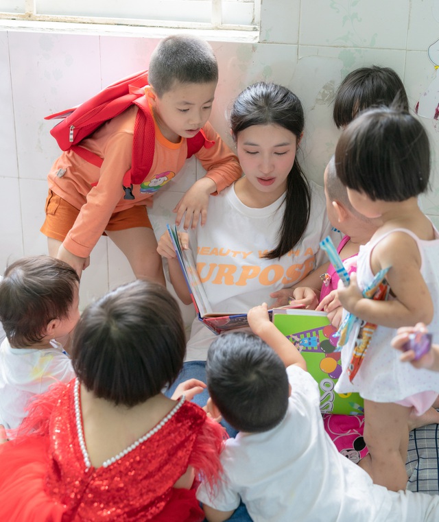 Á hậu Phương Nhi xinh xỉu dù để mặt mộc - Ảnh 4.
