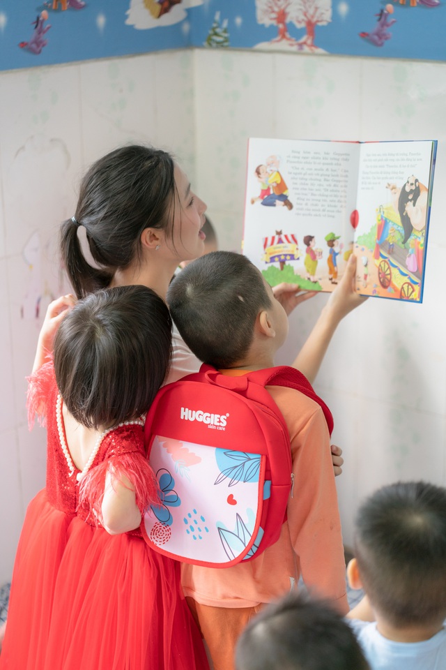Á hậu Phương Nhi xinh xỉu dù để mặt mộc - Ảnh 2.