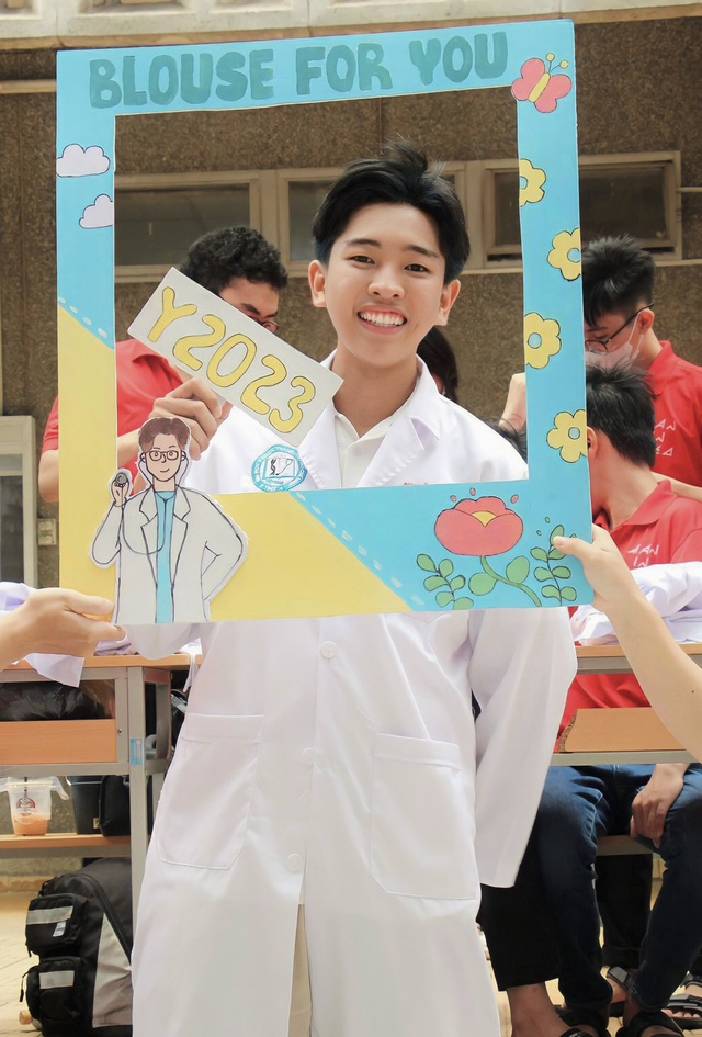 Mục tiêu năm 2024 của gen Z: đậu tốt nghiệp THPT, cải thiện kỹ năng, học ngoại ngữ...- Ảnh 4.