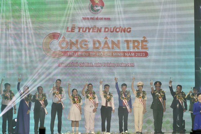 Vinh danh 14 gương mặt công dân trẻ tiêu biểu của TP.HCM năm 2023- Ảnh 8.