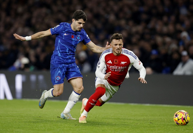 Kết quả Giải ngoại hạng Anh: Man United bất bại 4 trận liên tiếp, Arsenal hòa Chelsea- Ảnh 4.