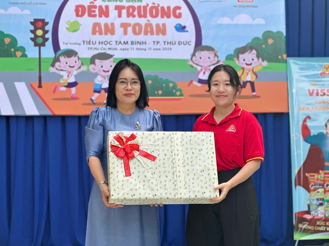 Tiết học ngoại khóa đặc biệt của học trò Trường tiểu học Tam Bình- Ảnh 12.
