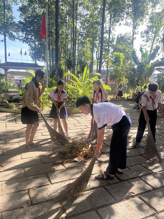 Trường THCS Hoa Lư đi thực tế tìm hiểu TP.Thủ Đức- Ảnh 4.
