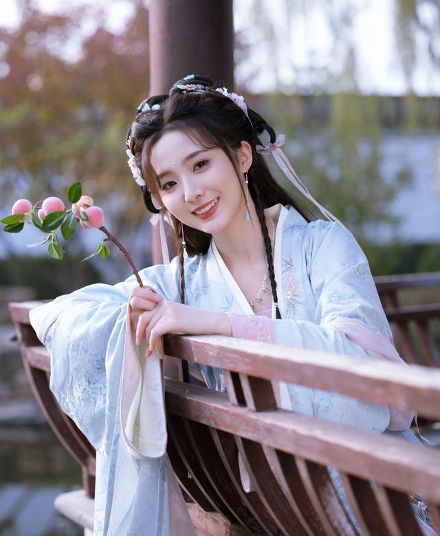 Sự nghiệp rực rỡ của mỹ nhân lai Thái - Trung Nene Trịnh Nãi Hinh- Ảnh 3.
