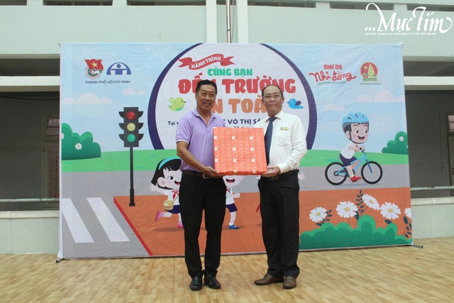 Sáng thứ hai thật hăng say của học trò Trường tiểu học Võ Thị Sáu- Ảnh 8.
