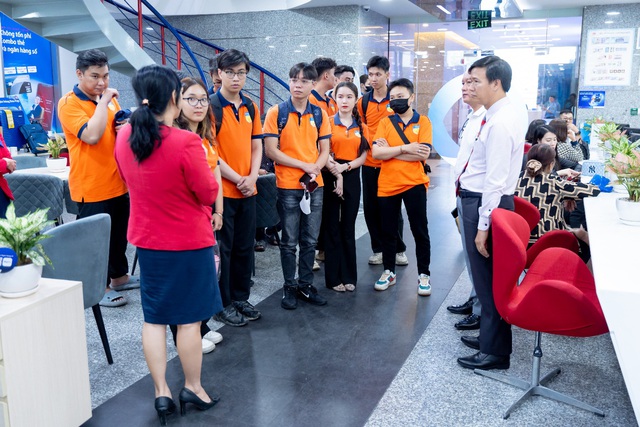 Thực hành phiên tòa giả định - bí quyết tạo nên những cử nhân Luật kinh tế giỏi- Ảnh 5.