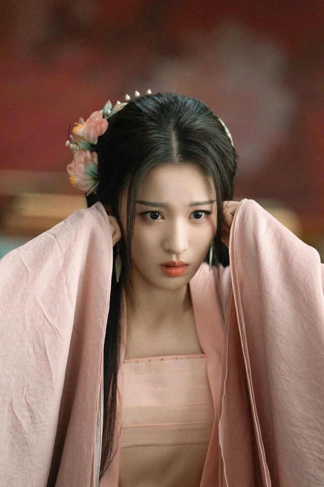 Vương Sở Nhiên nổi bật giữa dàn mỹ nhân trong Khánh dư niên 2- Ảnh 4.