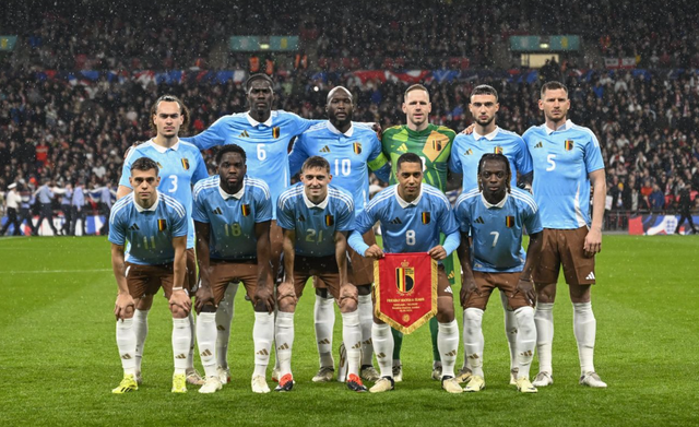 Nhân vật Tintin - cảm hứng trang phục của đội tuyển Bỉ tại Euro 2024- Ảnh 3.