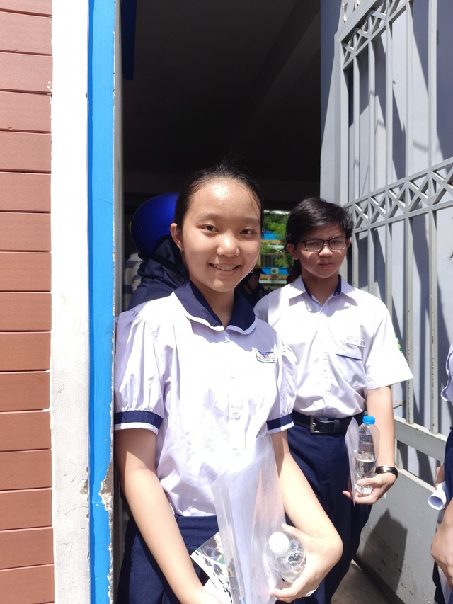 Đề thi văn lớp 10 tại TP.HCM: Nhịp trái tim không chỉ dành cho riêng mình- Ảnh 5.